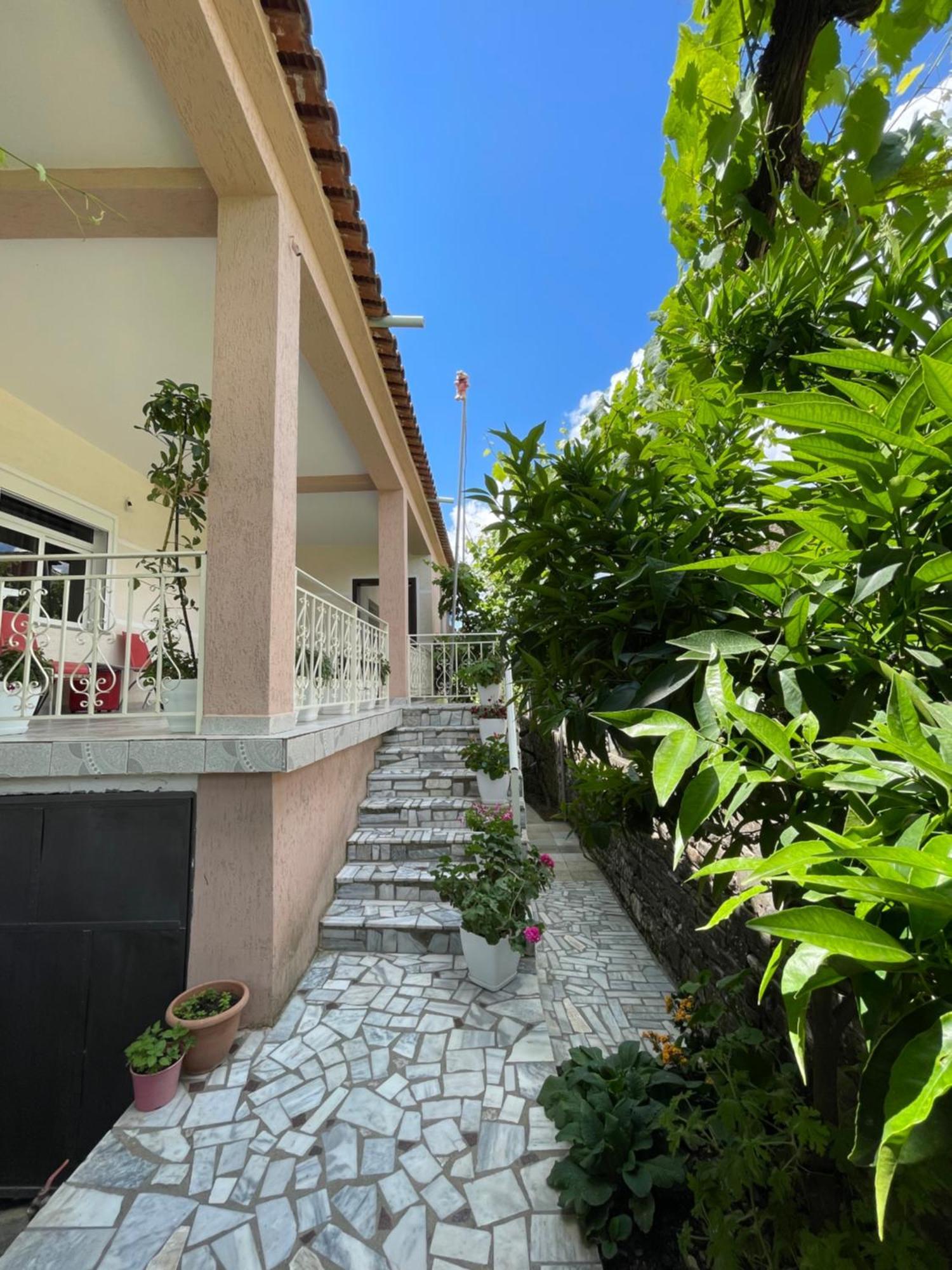 Eljos House Permet Hotel Luaran gambar