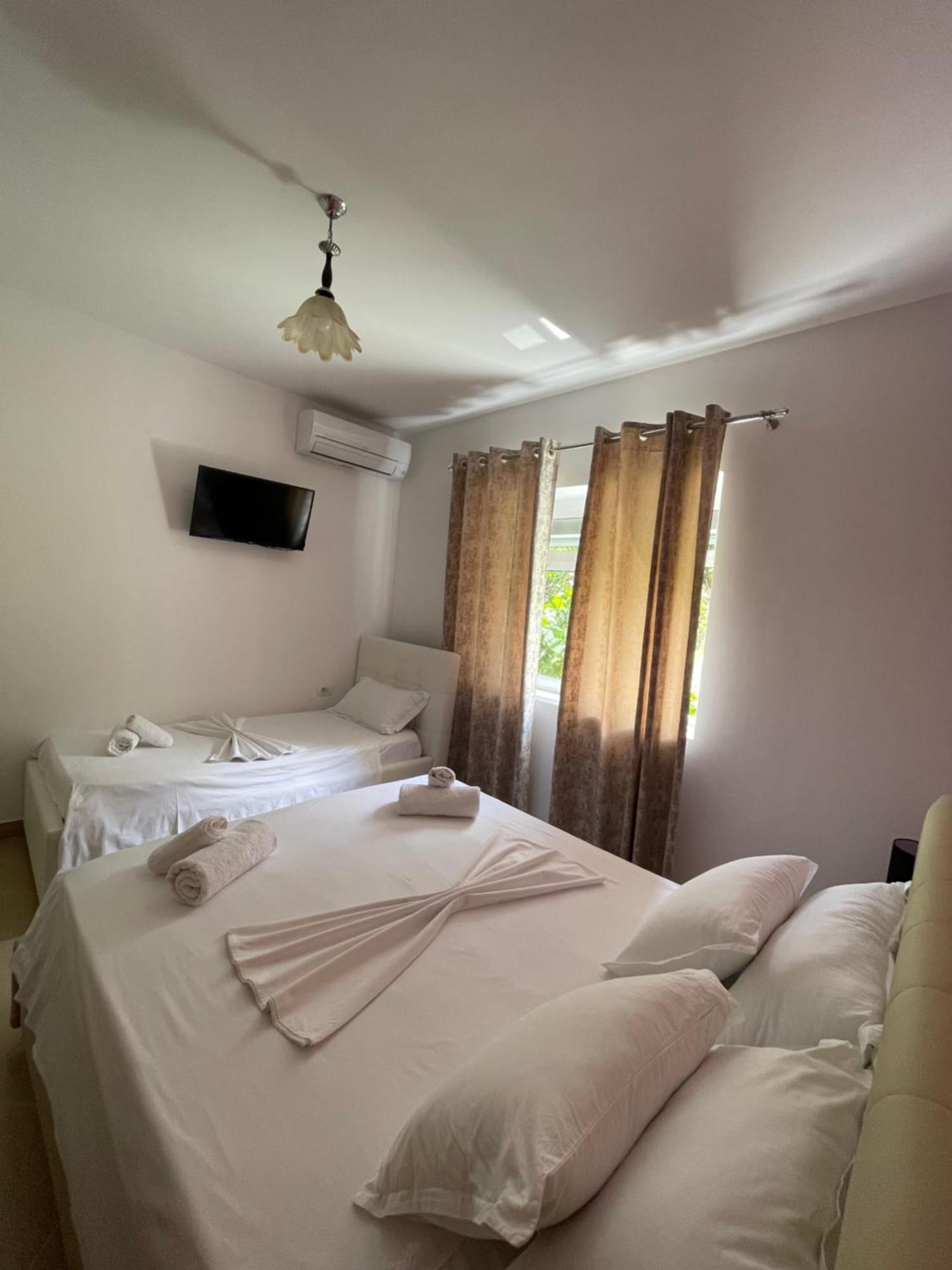 Eljos House Permet Hotel Luaran gambar